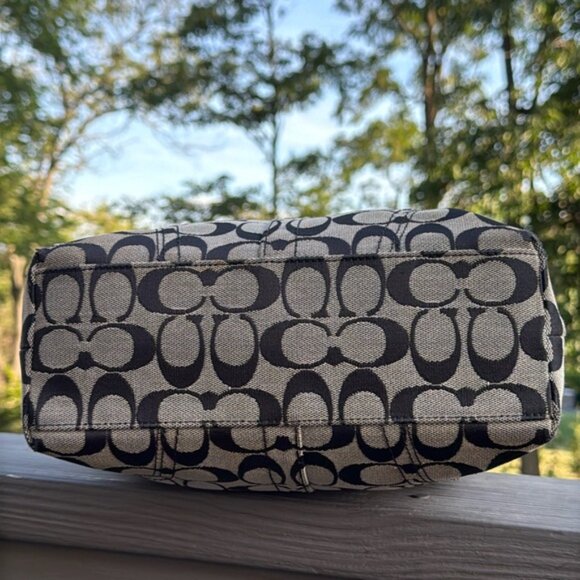 Coach Hampton “2008” (F13077) Signature Canvas With Leather Trim Tote Bag (EUC) - Picture 11 of 14